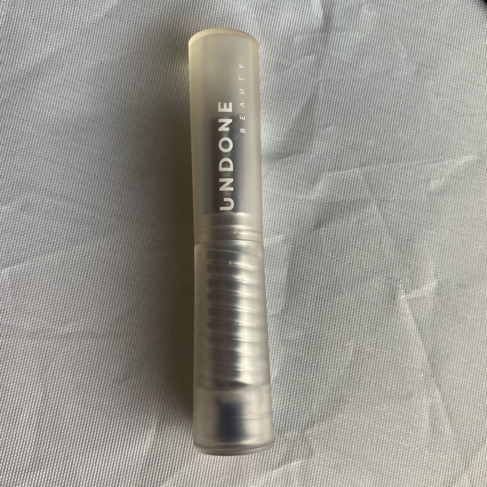 UNDONE beauty Matte talk lipstick in shade Vintage Pink
